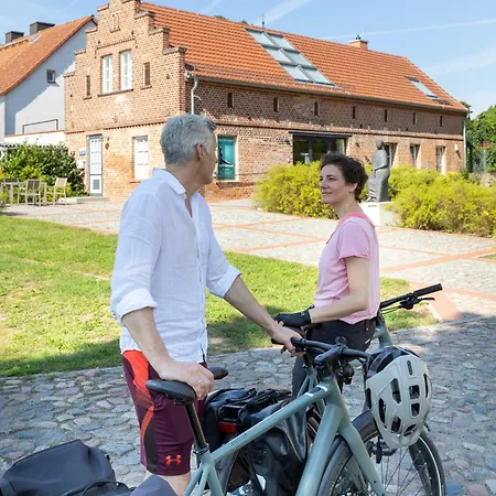 Premium Gaestehaus Trebnitz Apartment *