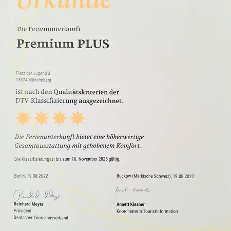 Premium Im Gustav Seitz Gaestehaus