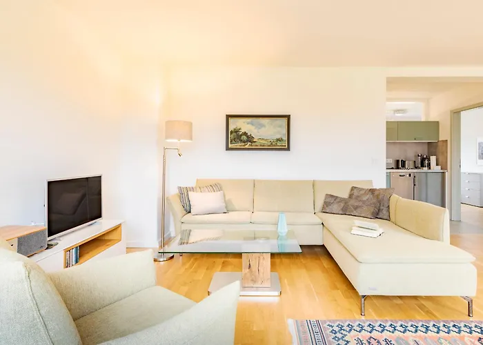 Premium Im Gustav Seitz Gaestehaus アパート Müncheberg