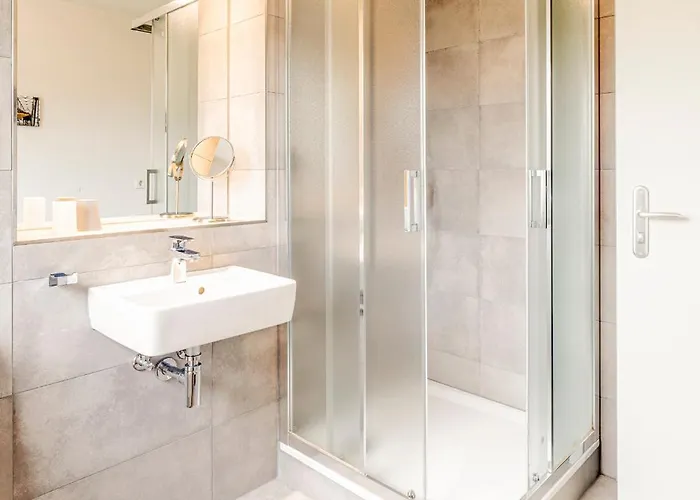 Premium Im Gustav Seitz Gaestehaus *