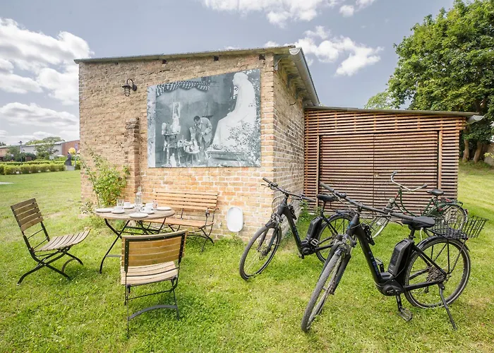 Premium Im Gustav Seitz Gaestehaus アパート Müncheberg