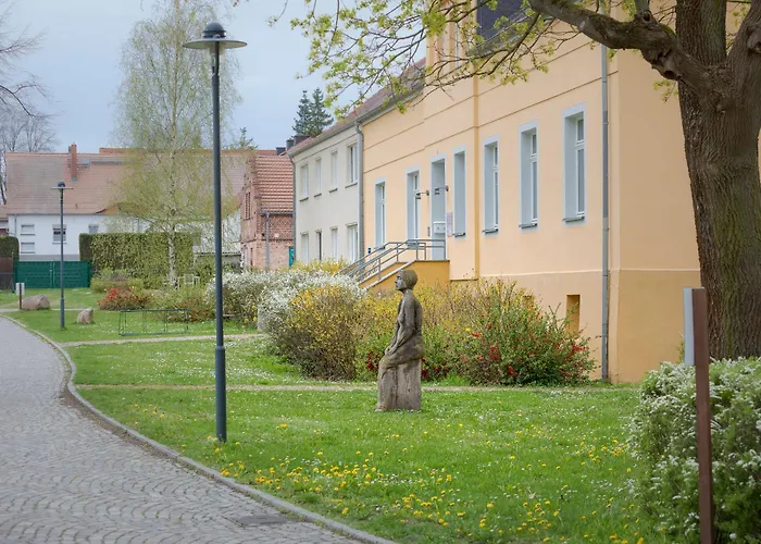 Premium Im Gustav Seitz Gaestehaus アパート Müncheberg