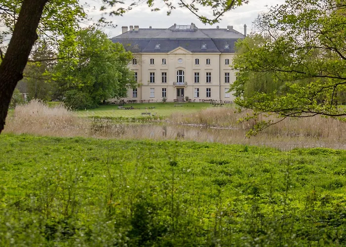 Premium Im Gustav Seitz Gaestehaus *